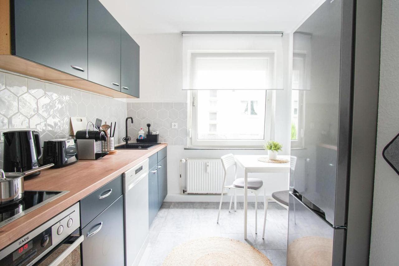 Homefy Bright And Cozy Holiday Apartment - Washer & Dryer - Free Parking Essen Exterior photo