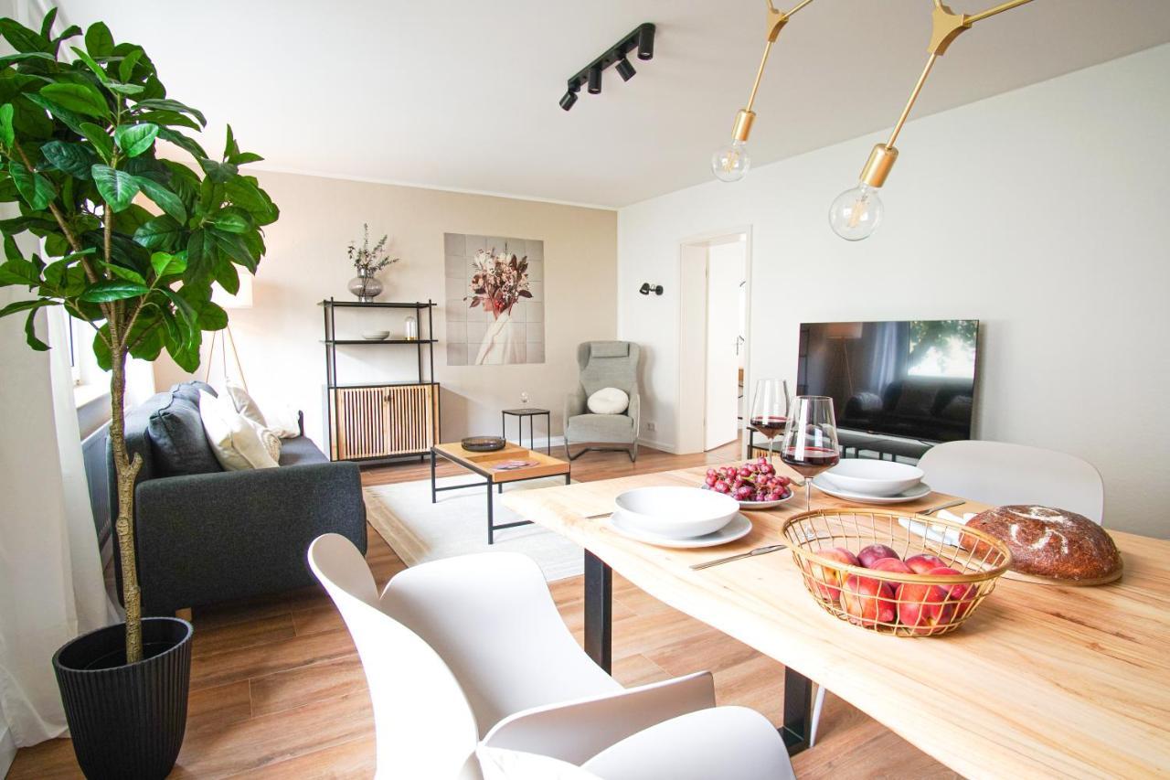 Homefy Bright And Cozy Holiday Apartment - Washer & Dryer - Free Parking Essen Exterior photo